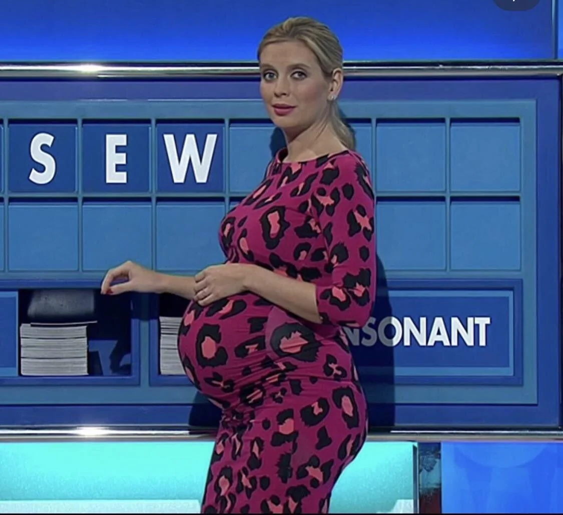 Rachel Riley pregnant picture 3 of 4