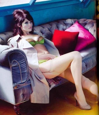 Gemma Arterton picture 1 of 2