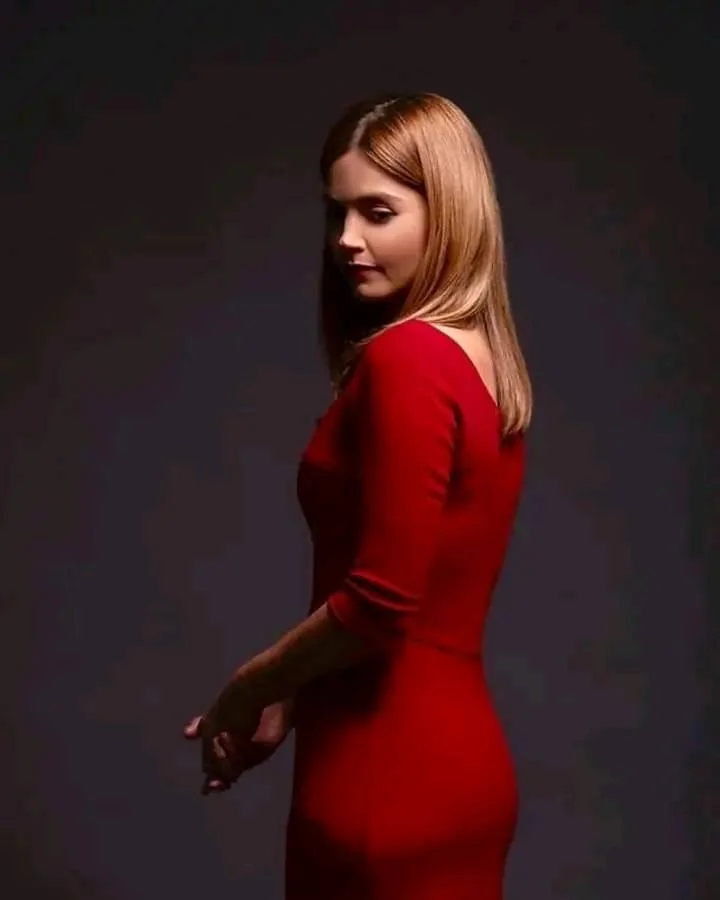 Jenna Coleman picture 1 of 1