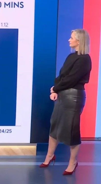 Hayley McQueen picture 4 of 4