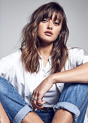 Ella Purnell'