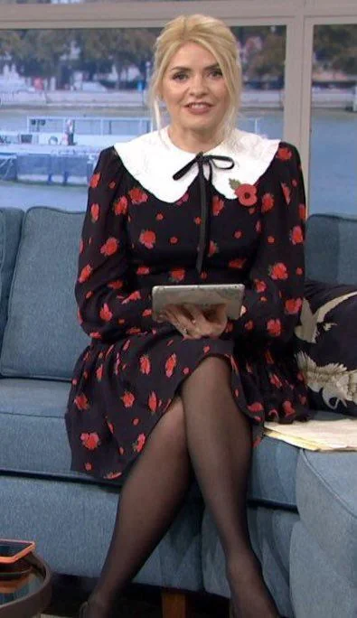 Holly Willoughby picture 1 of 1