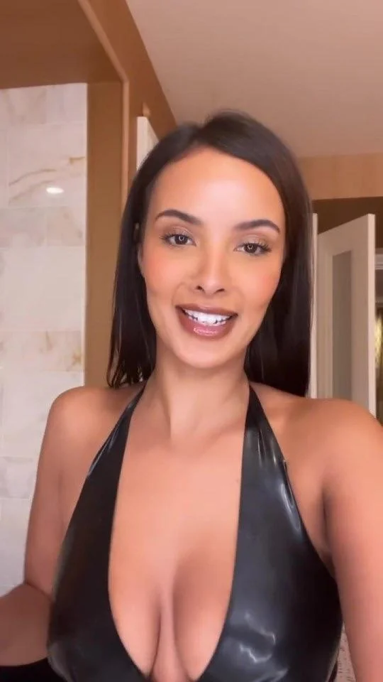 Maya Jama picture 3 of 3