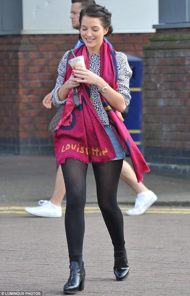 Helen Flanagan in tights picture 6 of 6