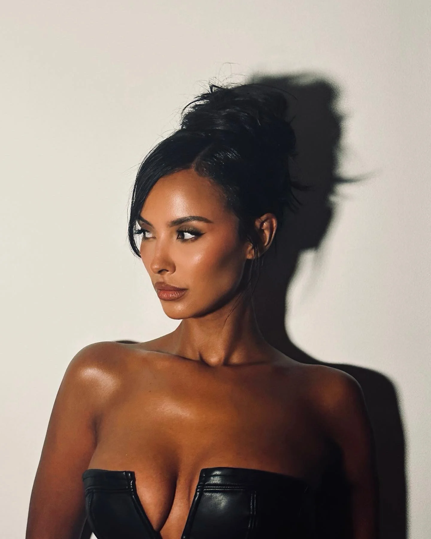 Maya Jama got me losing it tonight picture 1 of 5