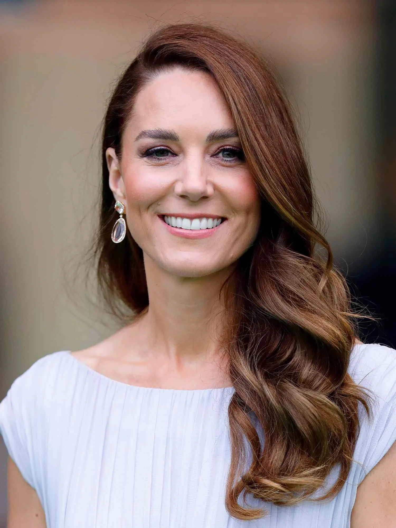 Kate Middleton picture 2 of 2