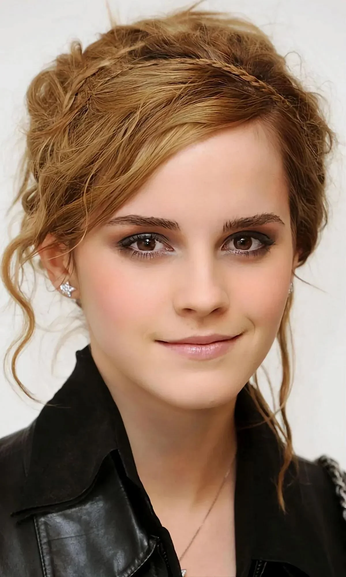 Emma Watson picture 5 of 10