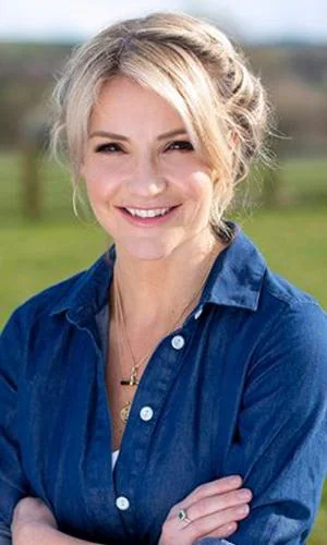 Helen Skelton picture 3 of 3