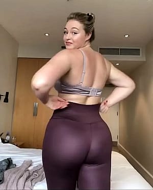 Iskra Lawrence'