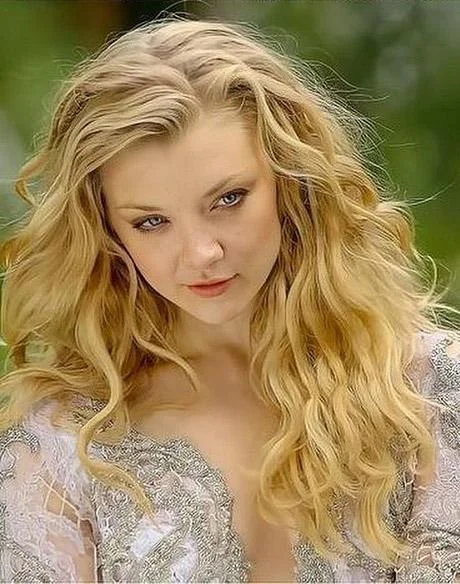 Natalie Dormer picture 3 of 4