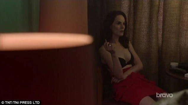 Michelle Dockery picture 1 of 3