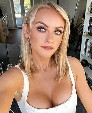 Katie McGlynn'