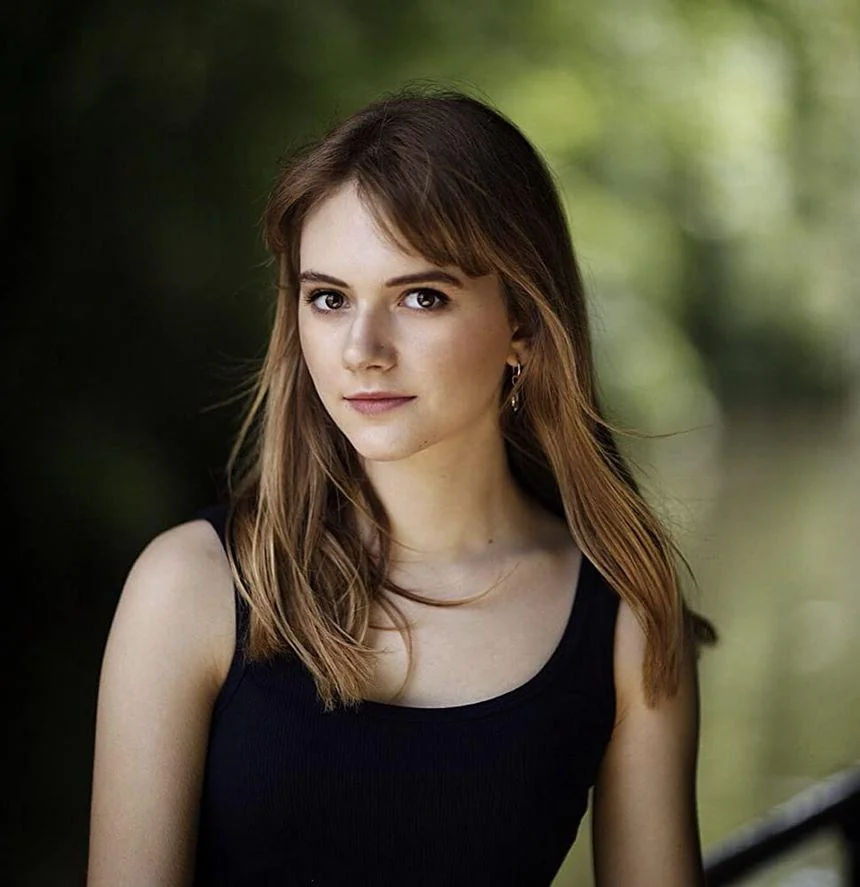 Emilia Jones picture 4 of 7