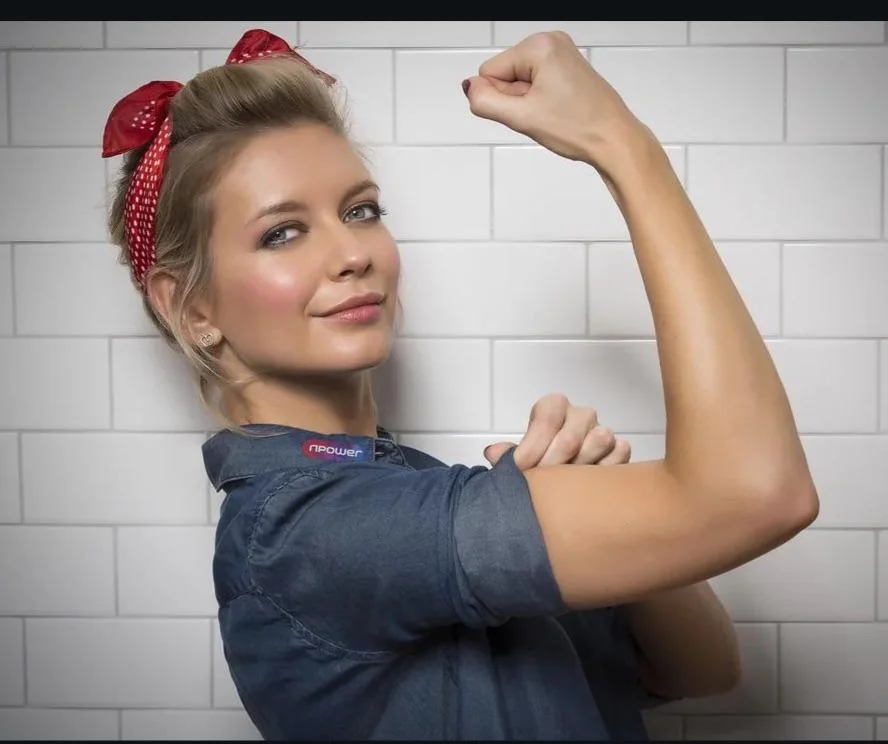 Rachel Riley , I think I’ll use my strong hand 🤚 picture 1 of 1