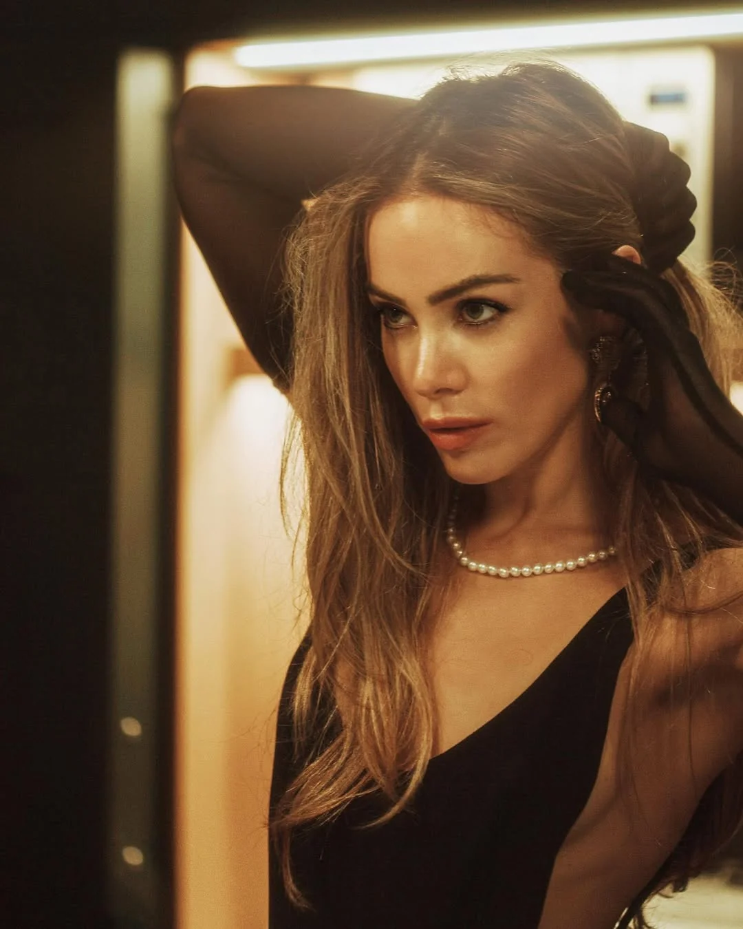 Roxanne McKee picture 3 of 3