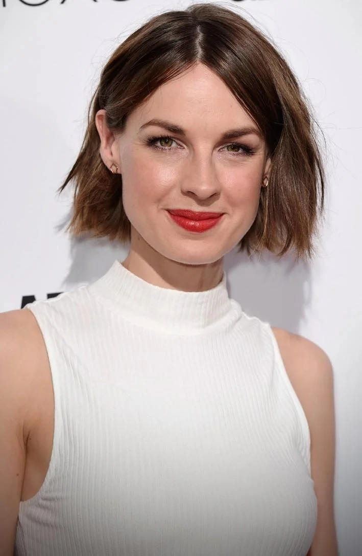 Jessica Raine picture 3 of 6