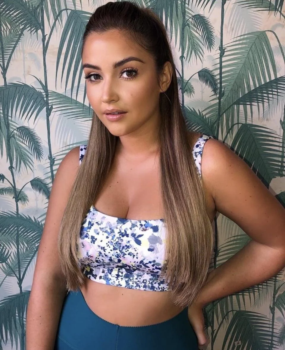 Jacqueline Jossa picture 1 of 20