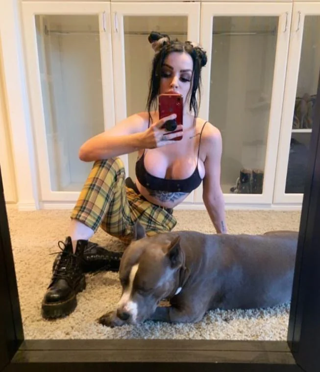 Paige / Saraya WWE/AEW hottie picture 3 of 10