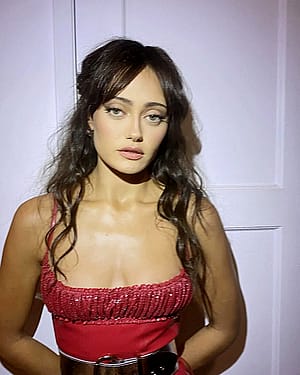 Ella Purnell'