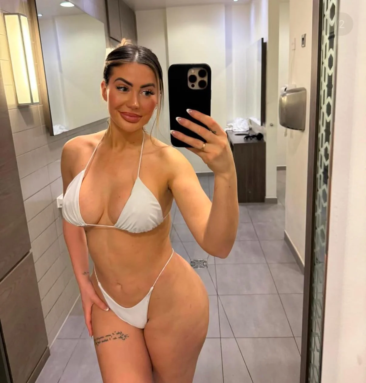 Chloe Ferry picture 1 of 1