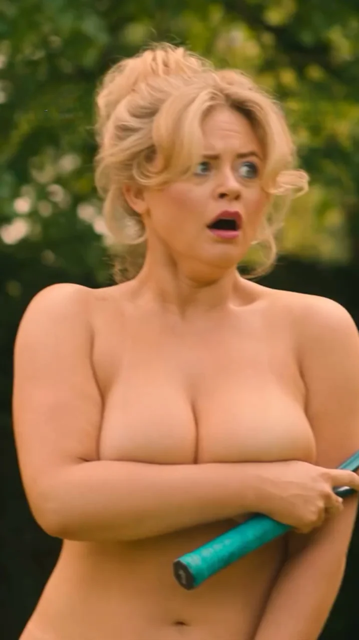 Emily Atack picture 3 of 5