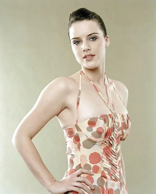 Michelle Ryan picture 1 of 7