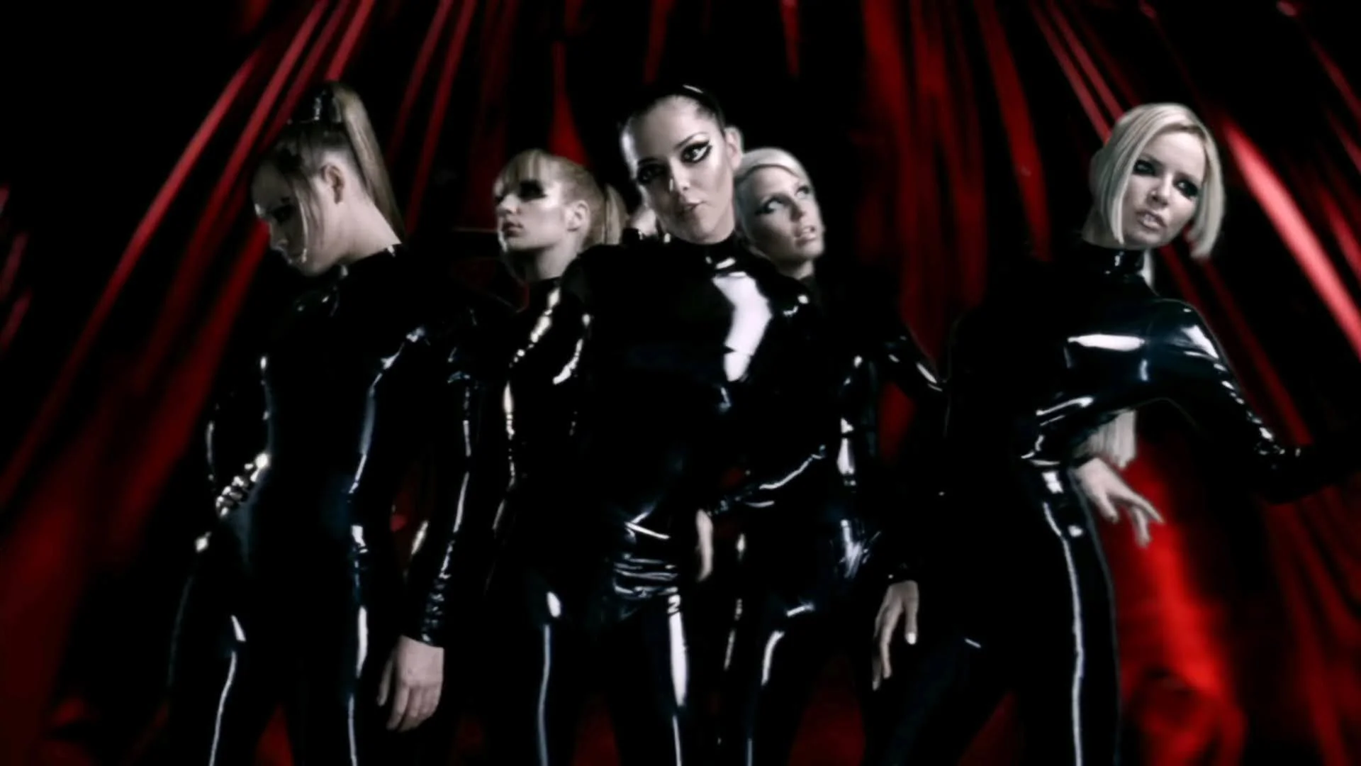 Girls Aloud (Latex) picture 5 of 20