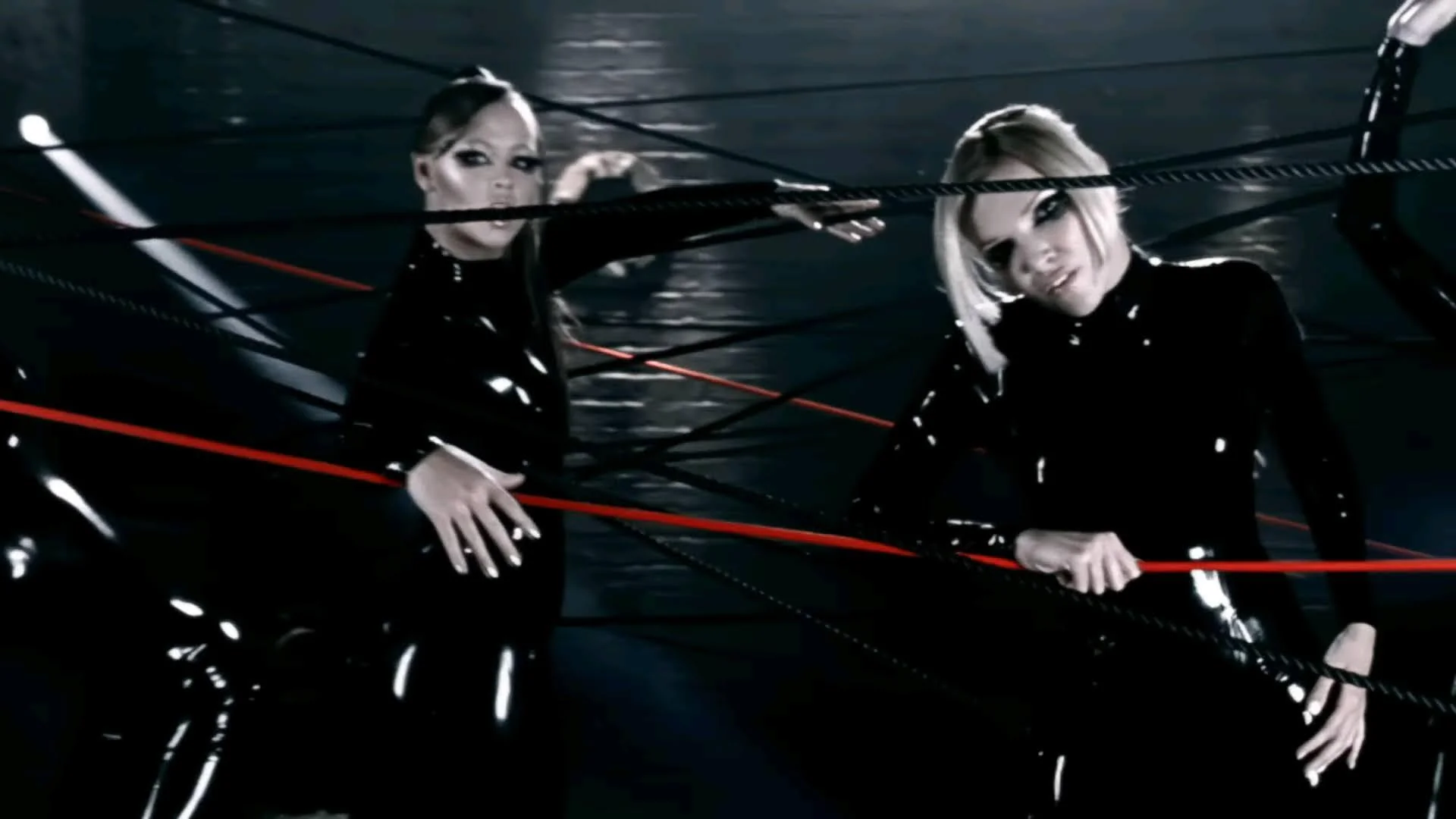 Girls Aloud (Latex) picture 13 of 20