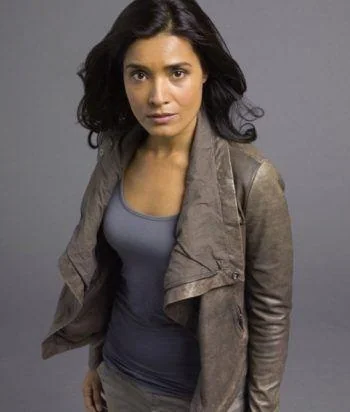 Shelley Conn picture 2 of 9