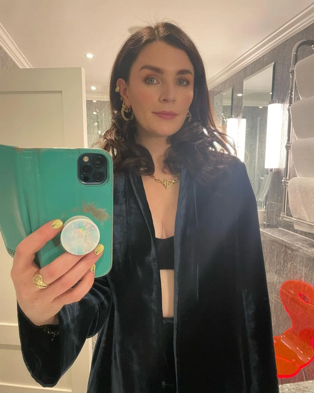 Aisling Bea picture 2 of 2