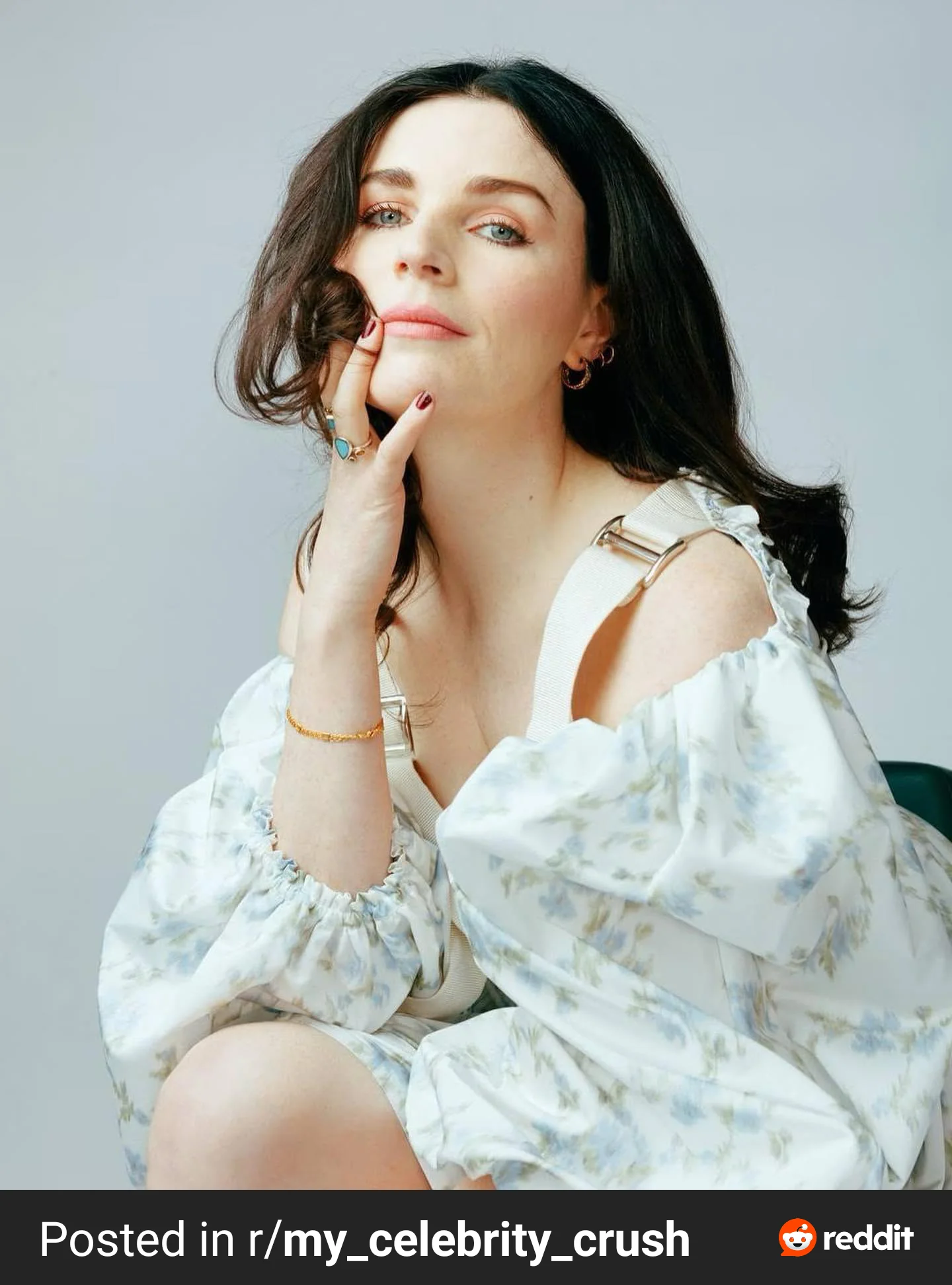 Aisling Bea. picture 1 of 4