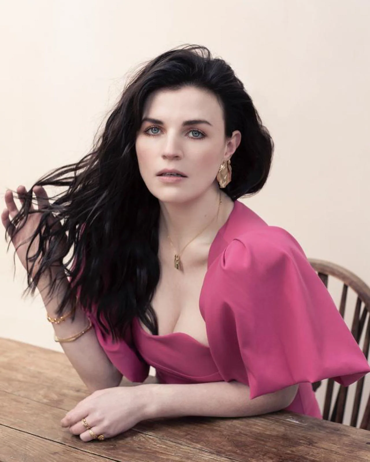 Aisling Bea. picture 2 of 4