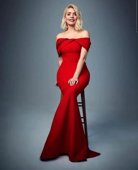 Holly Willoughby picture 1 of 1