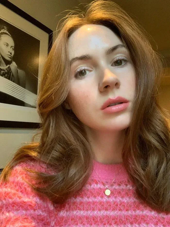 Karen Gillan picture 1 of 1