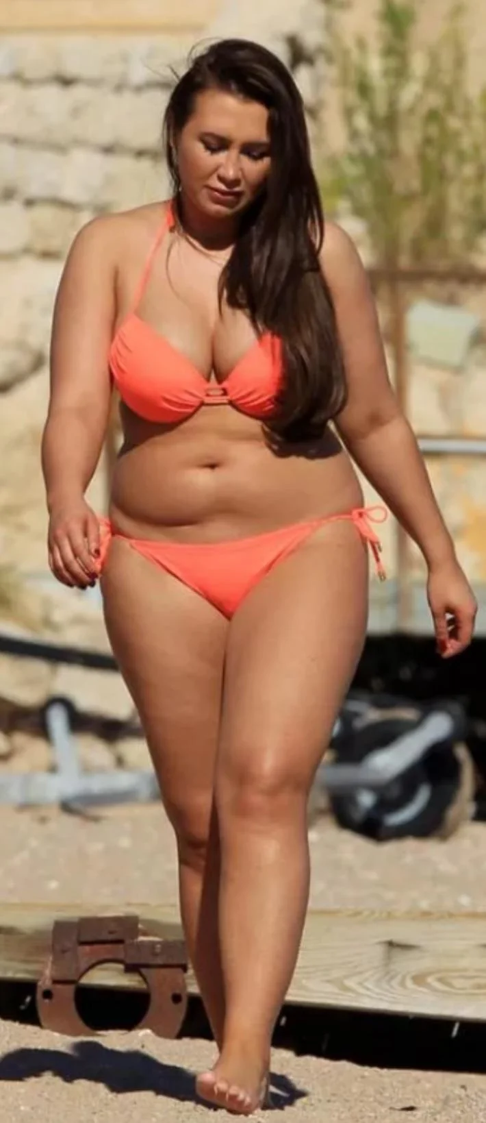 Lauren Goodger picture 2 of 2