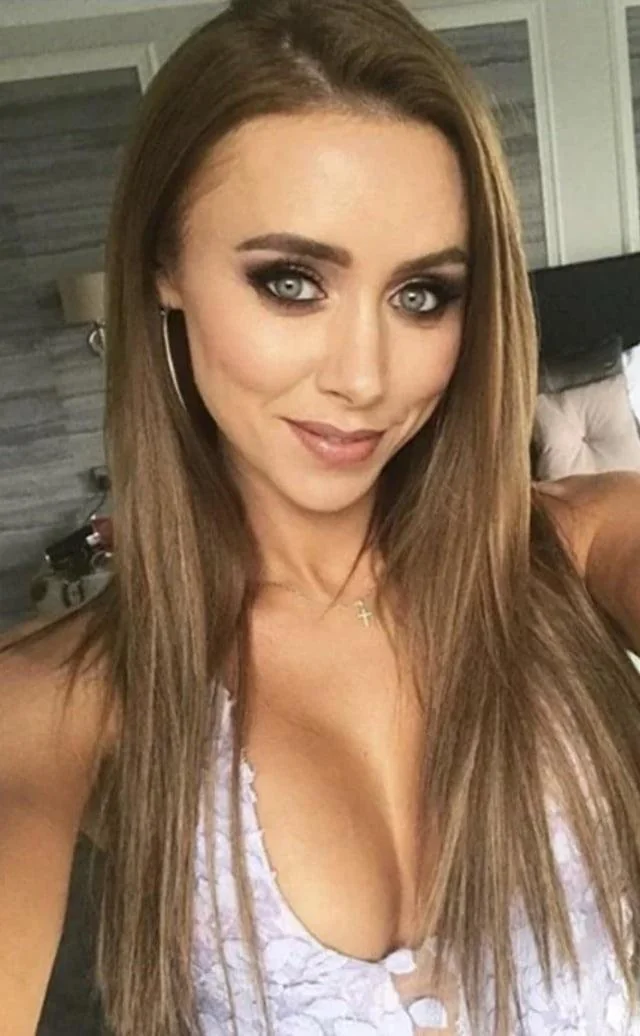 Una Healy picture 6 of 20