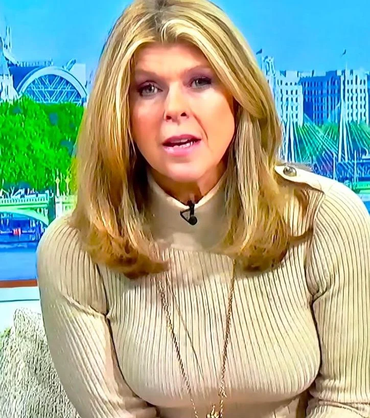 Kate Garraway picture 2 of 4