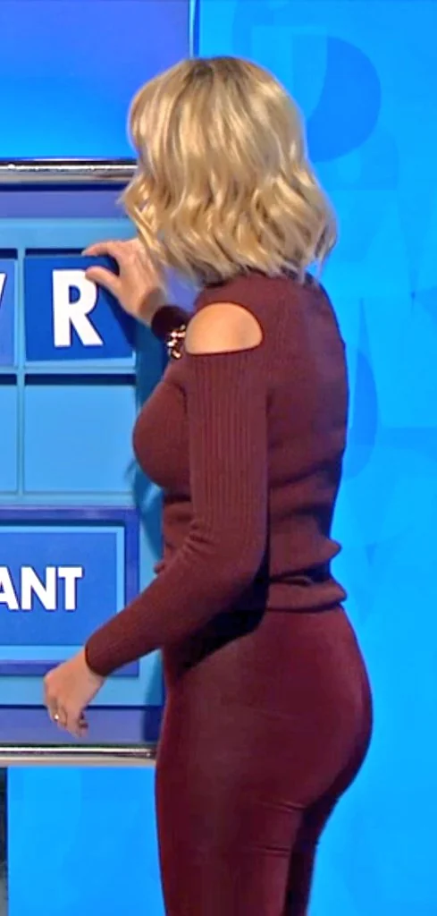 Rachel Riley picture 3 of 4