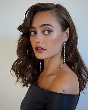 Ella Purnell'