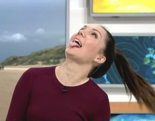 Laura Tobin picture 1 of 15