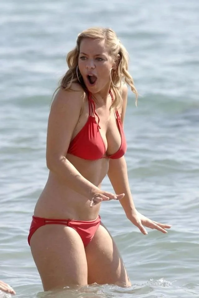Liz McClarnon - Atomic Kitten picture 1 of 5