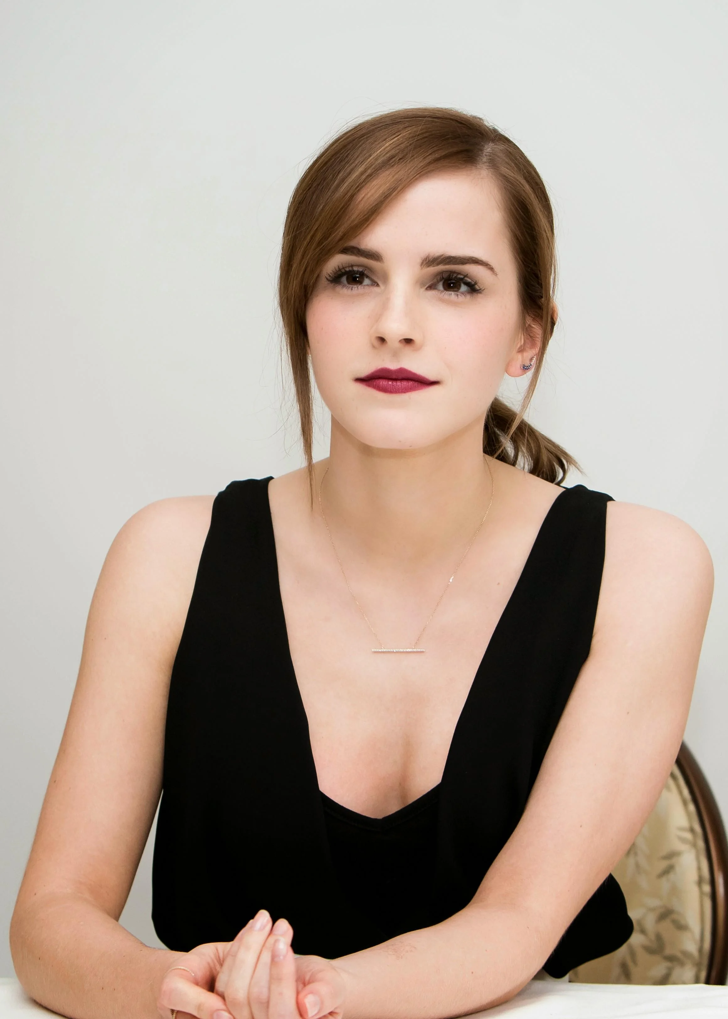 Emma Watson picture 2 of 4