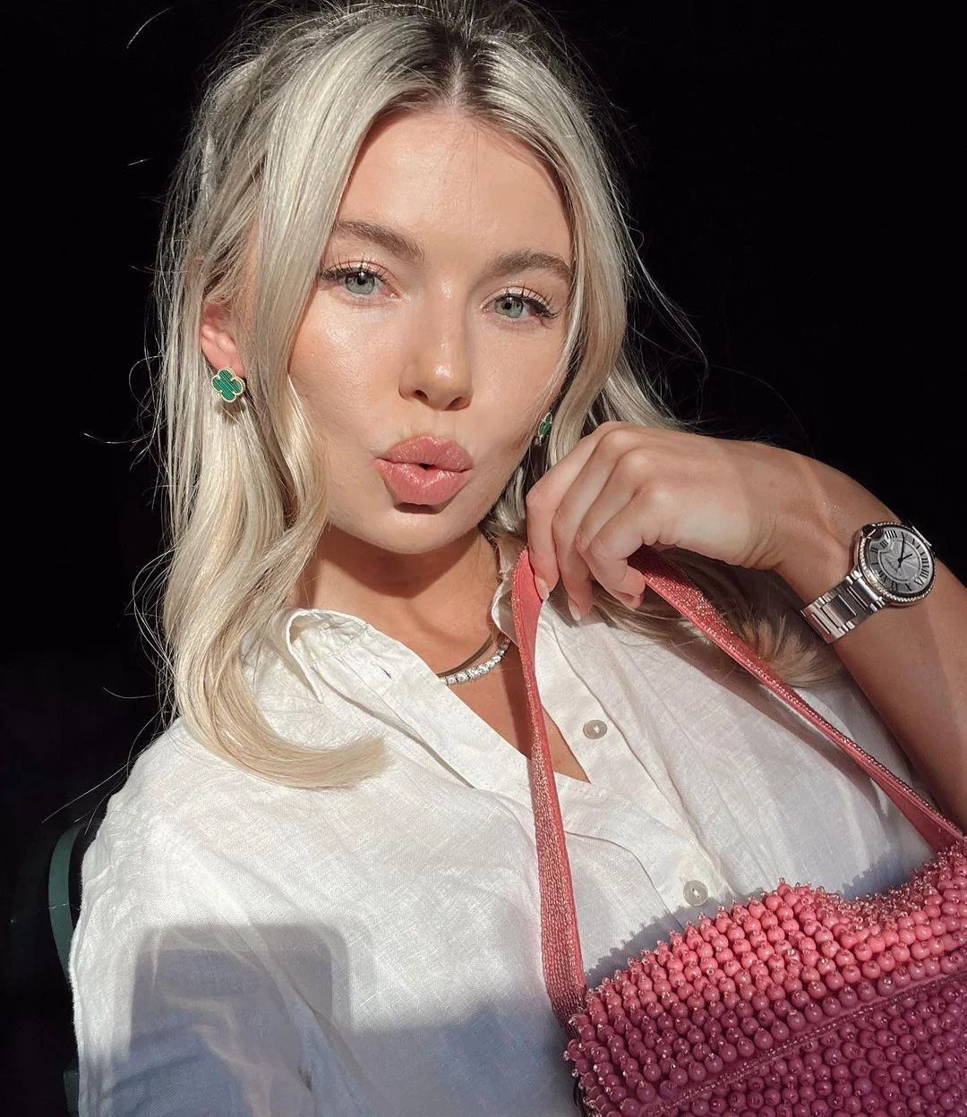 Georgia Toffolo picture 1 of 1