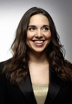 Ingrid Oliver picture 4 of 5