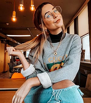 Zoe sugg'