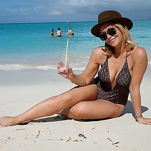 Laura Hamilton'