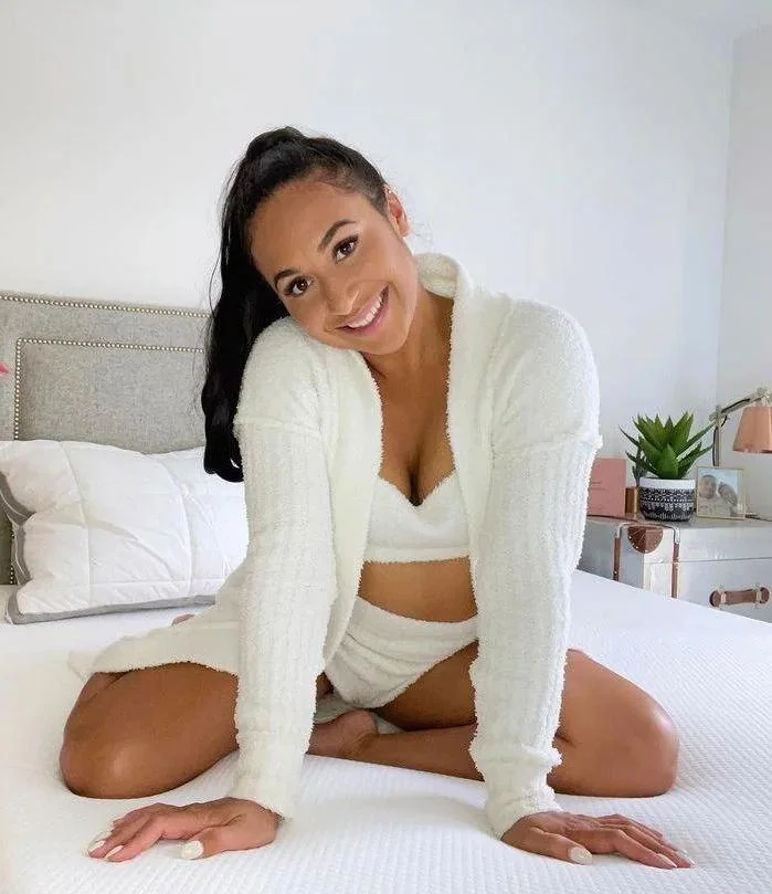 Heather Watson picture 2 of 4