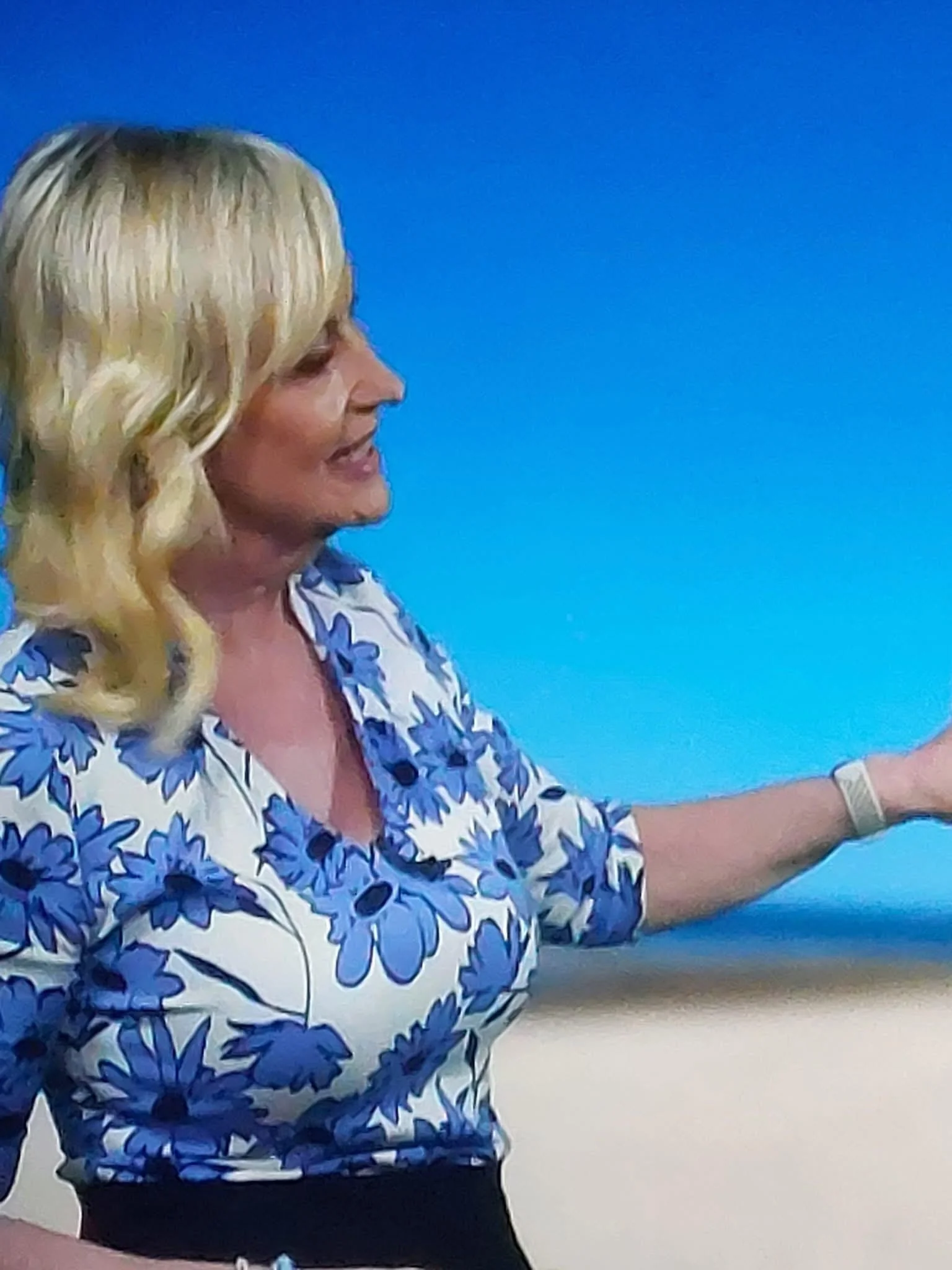 Carol Kirkwood picture 5 of 5