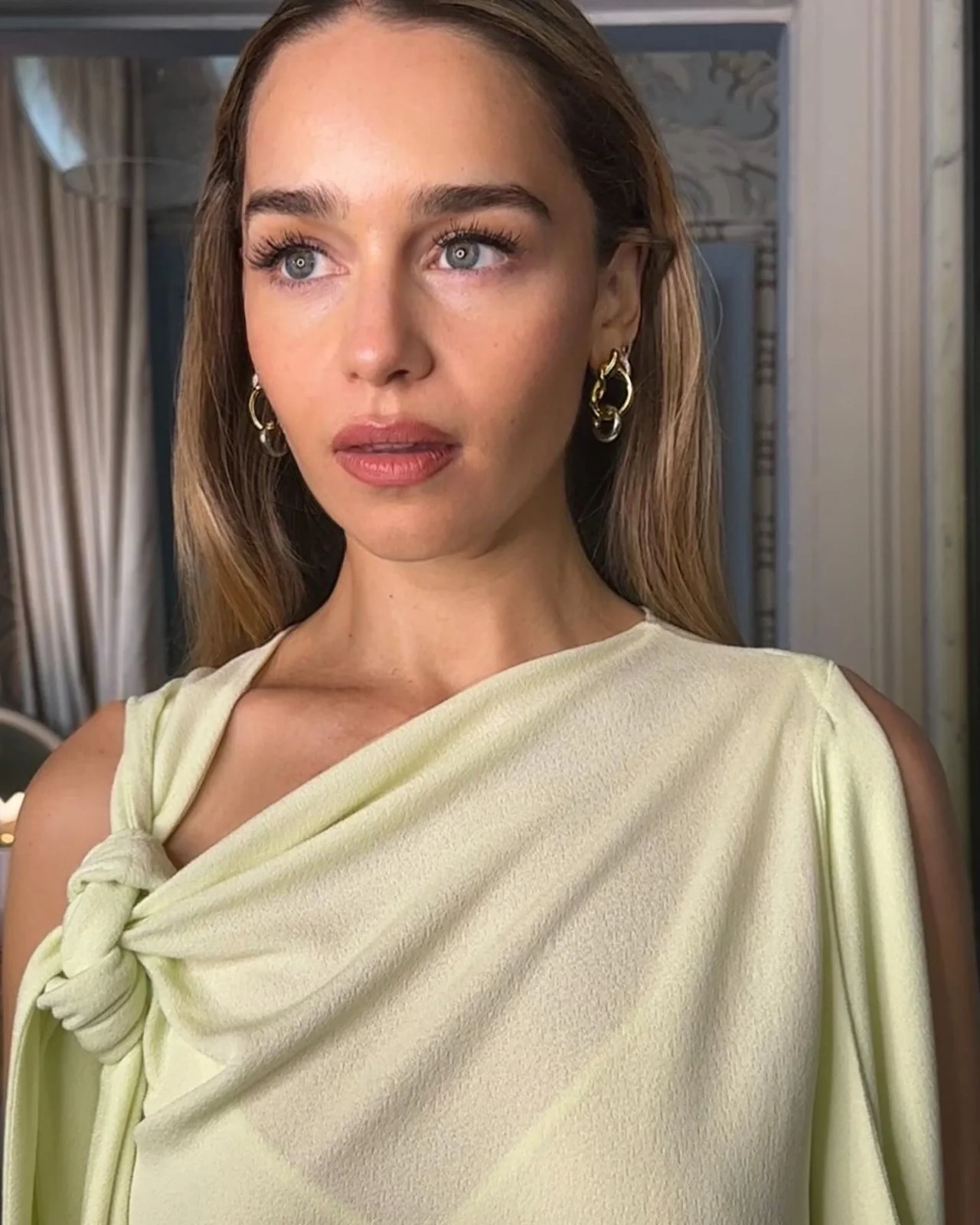 Mother of Dragons, Emilia Clarke. picture 1 of 20