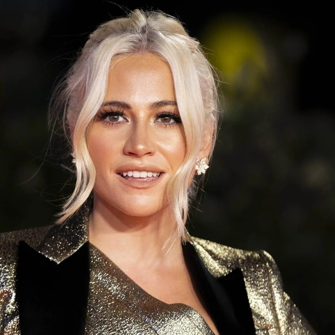 We don't see enough of Pixie Lott picture 10 of 20